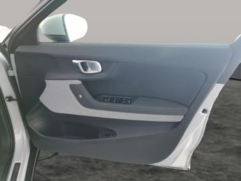 Polestar Polestar 2 Single Motor 69kWh Standard Range Fastback FWD (231 ps) - NAV