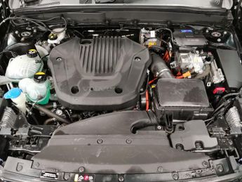 Volvo XC40 1.5h T5 Twin Engine Recharge 10.7kWh R-Design Plug-in (262 ps) -
