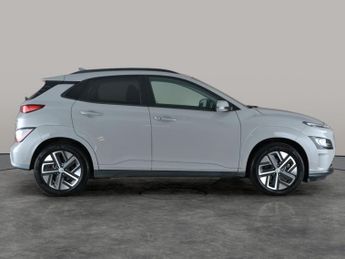 Hyundai Kona 39kWh Premium (10.5kW Charger) (136 ps) - KEYLESS ENTRY - LED - 