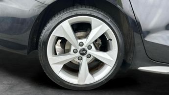 Audi A3 1.0 TFSI 30 S line S Tronic (110 ps) - CRUISE - DRIVING MODES