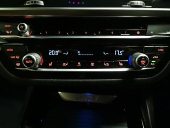 BMW X3 2.0 30e 12kWh M Sport Plug-in xDrive (292 ps) - WIRELESS CHARGER