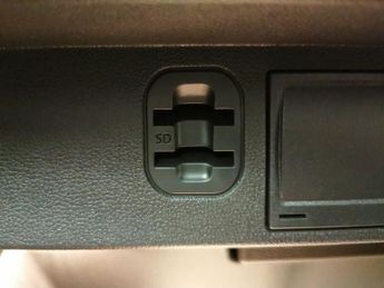 Volkswagen T-Roc 2.0 TSI R DSG 4Motion (300 ps) - BLUETOOTH - DIGITAL DASH - PARK