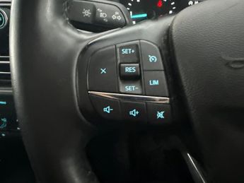 Ford Kuga 1.5 EcoBlue Zetec (120 ps) - PARK SENSORS - 17IN ALLOYS - AIR CO