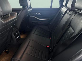 BMW 3 Series 2.0 330e 12kWh M Sport Touring Plug-in xDrive (292 ps) - HEATED 