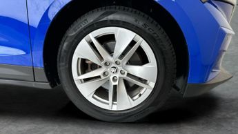 Skoda Enyaq 62kWh 60 (DC120kW) (179 ps) - NAV - WIFI - BLUETOOTH