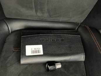 Mercedes-Benz EQA EQA 350 66.5kWh AMG Line 4MATIC (292 ps) - ADAPTIVE LIGHTS - HEA