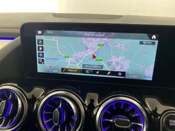 Mercedes-Benz EQA EQA 350 66.5kWh AMG Line 4MATIC (292 ps) - ADAPTIVE LIGHTS - HEA