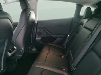 Tesla Model Y SUV RWD (346 ps) - HEATED LEATHER - HEATED STEERING - BLIND SPOT