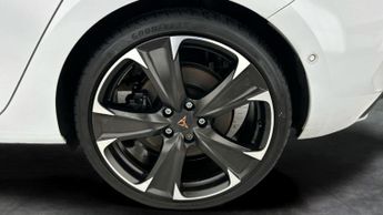 Cupra Leon 2.0 TSI VZ2 DSG (300 ps) - REVERSE CAM - NAV - COMFORT PACK