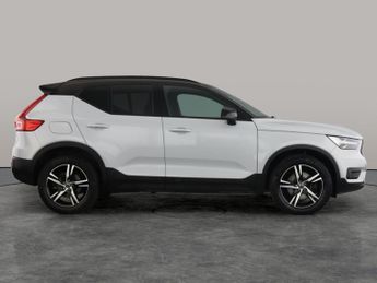 Volvo XC40 2.0 B4 MHEV R-Design (197 ps) - CLIMATE CONTROL - DAB