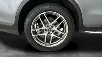 Mercedes-Benz GLC 2.1 GLC250d AMG Line (Premium) G-Tronic 4MATIC (204 ps) - REVERS
