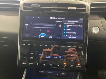 Hyundai Tucson 1.6 h T-GDi 13.8kWh Ultimate Plug-in 4WD (265 ps) - NAV - HEATED