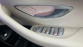 Mercedes-Benz E Class 2.0 E220d SE (Premium) G-Tronic+ 4MATIC (194 ps) - HEATED SEATS