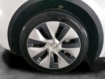 Tesla Model Y SUV RWD (346 ps) - HEATED LEATHER - HEATED STEERING - BLIND SPOT