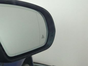 Mercedes-Benz EQC EQC 400 80kWh AMG Line (Premium) 4MATIC (408 ps) - REVERSE CAM -