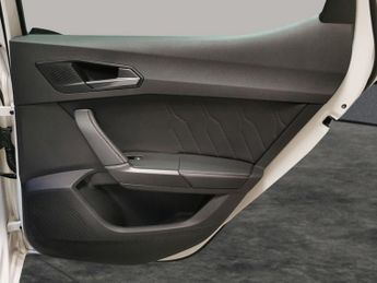 Cupra Leon 1.5 eTSI EVO V1 DSG (150 ps) - LED - REVERSE CAM - NAV