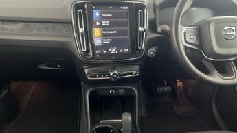 Volvo XC40 1.5 T3 Momentum Pro (163 ps) - BLUETOOTH - CLIMATE CONTROL - DAB