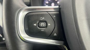 Volvo XC40 1.5 T3 Momentum Pro (163 ps) - BLUETOOTH - CLIMATE CONTROL - DAB