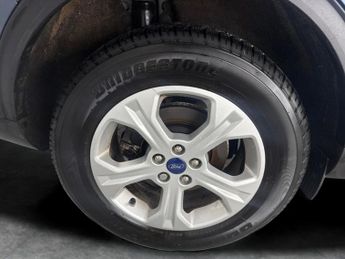 Ford Kuga 1.5 EcoBlue Zetec (120 ps) - PARK SENSORS - 17IN ALLOYS - AIR CO