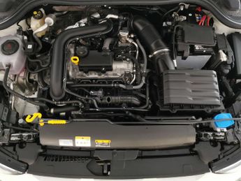 Audi A1 1.0 TFSI 25 Sport Sportback S Tronic (95 ps) - LANE ASSIST - WIF