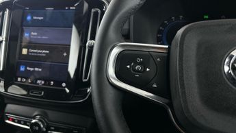 Volvo XC40 Recharge Twin 78kWh Ultimate AWD (408 ps) - SURROUND VIEW - PARK