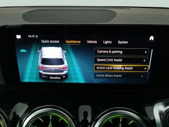 Mercedes-Benz EQB EQB 350 66.5kWh AMG Line 4MATIC (292 ps) - NAV - ALCANTARA - MIR