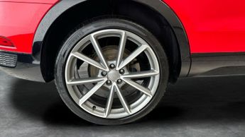 Audi Q3 1.4 TFSI CoD Black Edition S Tronic (150 ps) - ELECTRIC BOOT