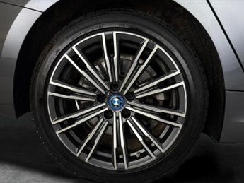 BMW 3 Series 2.0 330e 12kWh M Sport Touring Plug-in xDrive (292 ps) - HEATED 