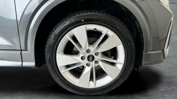 Audi Q2 1.5 TFSI CoD 35 S line S Tronic (150 ps) - CRUISE - DRIVING MODE