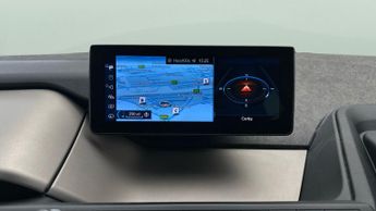 BMW i3 42.2kWh S (184 ps) - ADDITIONAL 12V POWER SOCKET - BLUETOOTH