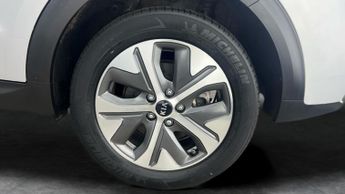 Kia Niro 64kWh 4 (201 bhp) - LANE DEPARTURE  - BLUETOOTH - CRUISE