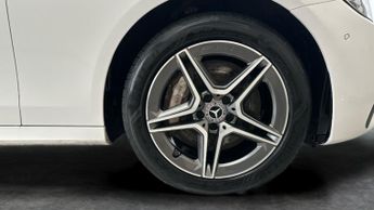 Mercedes-Benz E Class 2.0 E300de 13.5kWh AMG Line Plug-in G-Tronic+ (306 ps) - NAV