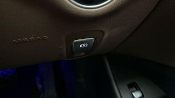 Mercedes-Benz E Class 2.0 E300de 13.5kWh AMG Line Plug-in G-Tronic+ (306 ps) - NAV