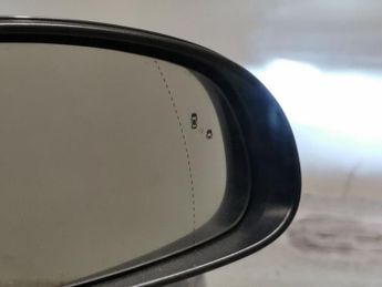 Hyundai Kona 64kWh Premium (10.5kW Charger) (204 ps) - HEATED SEATS - HEATED 