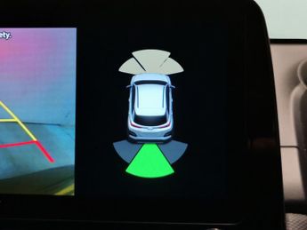 Hyundai Kona 64kWh Premium (10.5kW Charger) (204 ps) - HEATED SEATS - HEATED 