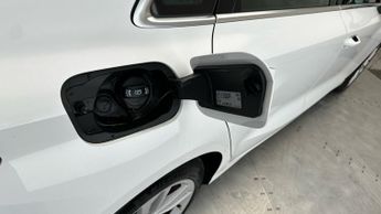 Audi A3 1.4 TFSIe 40 Sport Sportback Plug-in S Tronic 13kWh (204 ps) - D