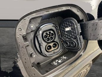 Mercedes-Benz EQA EQA 350 66.5kWh AMG Line 4MATIC (292 ps) - ADAPTIVE LIGHTS - HEA