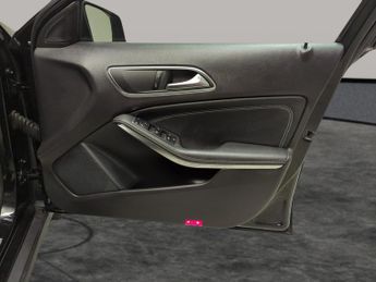 Mercedes-Benz GLA 1.6 GLA180 GPF Urban Edition 7G-DCT (122 ps) - BLUETOOTH - CRUIS