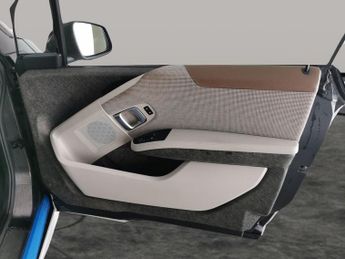 BMW i3 42.2kWh (170 ps) - KEYLESS ENTRY - LED - NAV