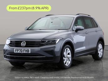 Volkswagen Tiguan 1.5 TSI Life (150 ps) - SD CARD MEDIA INPUT - AUTO HEADLIGHTS