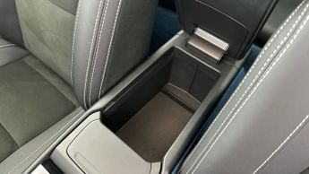 Volvo XC40 Recharge 69kWh Ultimate (231 ps) - SURROUND VIEW - PARK ASSIST -