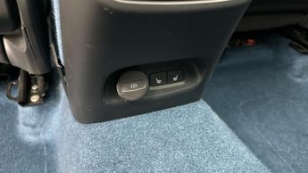 Volvo XC40 Recharge 69kWh Ultimate (231 ps) - SURROUND VIEW - PARK ASSIST -