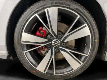 Volkswagen Golf 2.0 TDI GTD DSG (200 ps) - DIGITAL DASH - PADDLE SHIFT - PARK SE