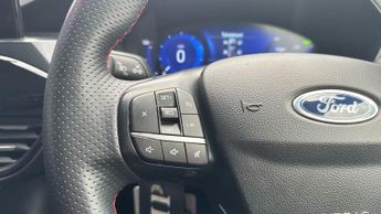 Ford Kuga 2.5 EcoBoost Duratec 14.4kWh ST-Line X Plug-in CVT (225 ps) - LA