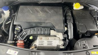 Peugeot 2008 1.2 PureTech Allure Premium EAT (130 ps) - CLIMATE CONTROL - DAB