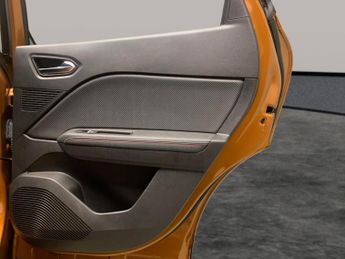 Renault Captur 1.6 E-TECH 9.8kWh RS Line Plug-in (160 ps) - BLUETOOTH - CRUISE