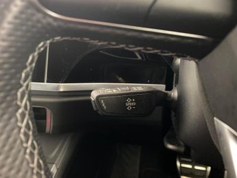 Audi Q3 1.5 TFSI CoD 35 Black Edition S Tronic (150 ps) - BLUETOOTH - CR