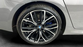 BMW 5 Series 2.0 520i MHT M Sport Steptronic (184 ps) - BMW LIVE COCKPIT PROF