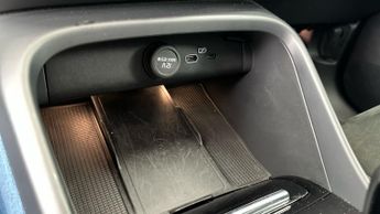 Volvo XC40 Recharge 69kWh Ultimate (231 ps) - SURROUND VIEW - PARK ASSIST -