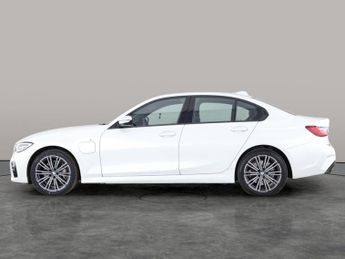 BMW 3 Series 2.0 330e 12kWh M Sport Plug-in (292 ps) - PERFORMANCE CONTROL - 